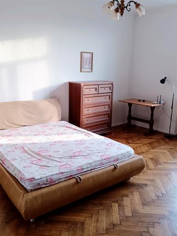 Ольги Кобилянської вул., 37