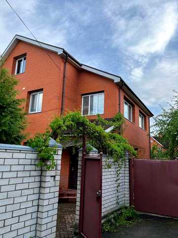Затишна садиба з трьома будинками на доглянутій ділянці 12.68 соток. Автономія!