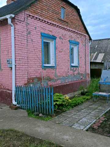 Продається приватний будинок 60 м² та земельна ділянка 6 соток з кадастровим номером. від власника.