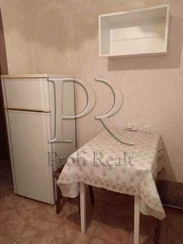 Продаж 1 кімн. квартири за адресою проспект Дмитра Павличка 3 метро