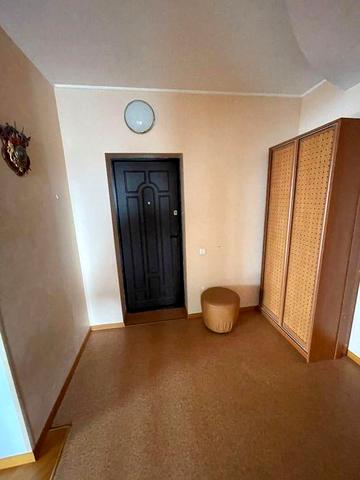 Сдам простору квартиру Котельникова 35