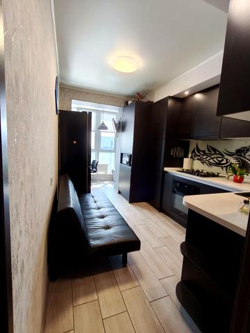 None 65000 USD