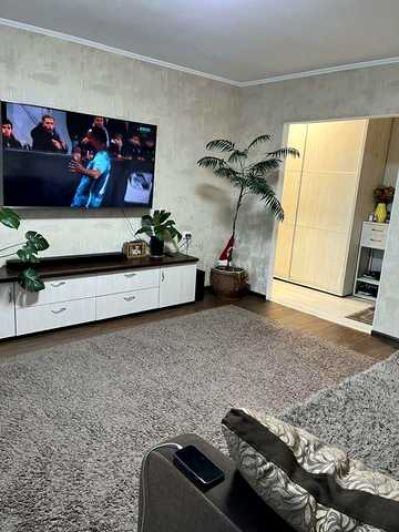 Продам 3-кімнатну квартиру від власника, Жадова (за Атб), 65 м², ремонт, меблі