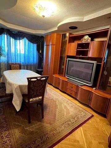 Оренда 3 кімнатної квртирири  вул. Махова (Жолудєва) 4в  Святошинський район