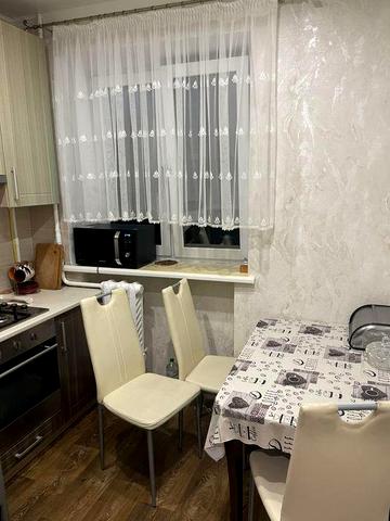 Продам Квартира с ремонтом 3 этаж в 5 этажном доме