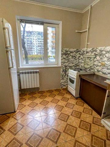 5 кімнат 95м метро Героів Дніпра Північна 54Б