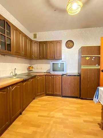 Продаж 3-к, Троєщина, Червоної калини 91в, будинок 2005 року, чудове планування.
