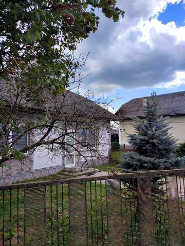 Продам будинок в смт.Гніздичів