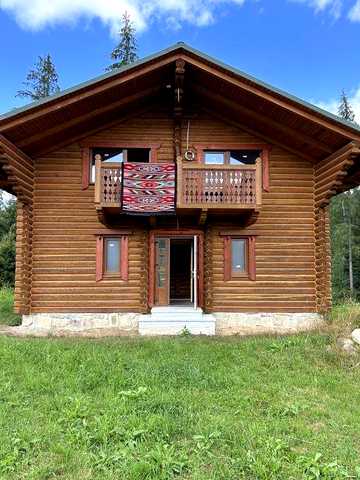 Новий будинок у Ворохті 160 м² | 20 соток | 5 кВт | ніхто не проживав