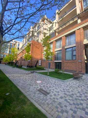 Продам квартиру с террасой в элитном ЖК Comfort City 58,7 м² Вид на бассейн ЖК Comfort City