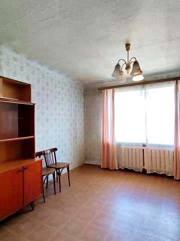 Продам гостинку на Нових будинках,вул Ньютона 113