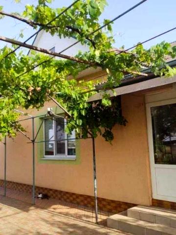 Продам дом с газом и удобствами в с.Луговое (12 км до Коблево)