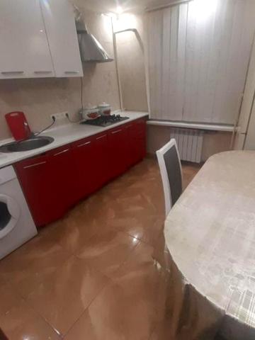 Давида Ойстраха вул. (Затонського), 7