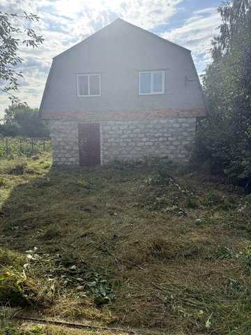 Продам двухповерховий будинок дачя