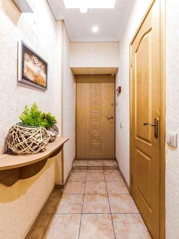 1 поверх, буль. Л.У. 15, квартира офіс кафе салон