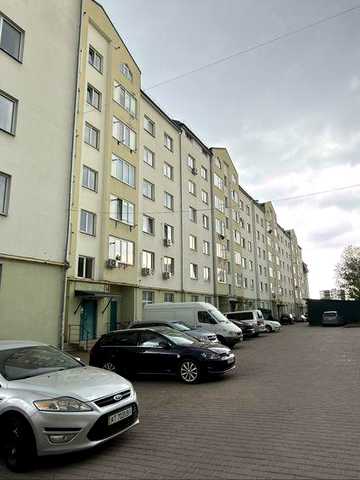 Продаж квартири -сирця в новобудові 82 м по ціні однокімнатної.