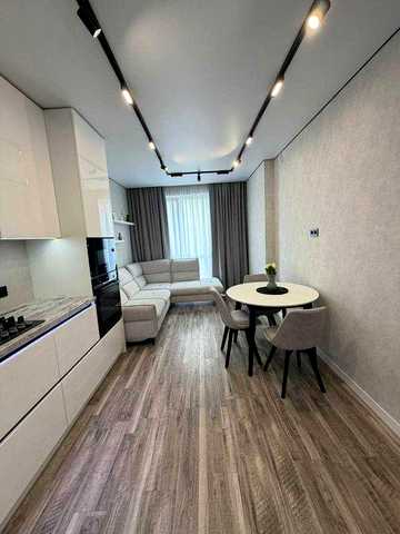 Продаж 1 кім квартири з ремонтом в ЖК Континент, вул. Трускавецька