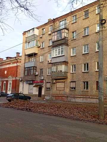 Продам 2 ком. квартиру 2/5, центр низ Кирова Поля, ул. Философская.