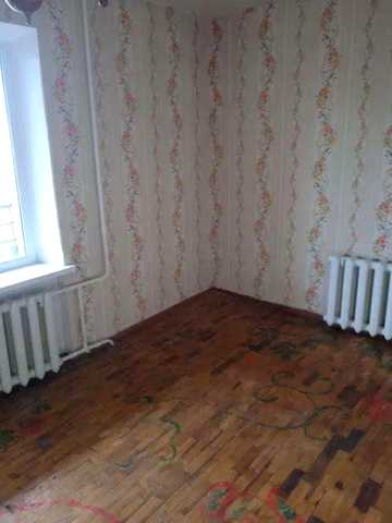 Продам 3-комн квартиру в районе Петровского просп.
