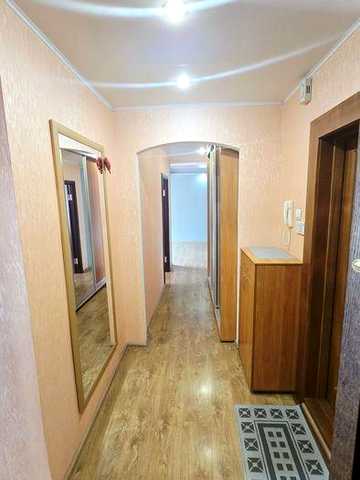 Продам 3 кім + гараж +кладовкавул.Военбуд