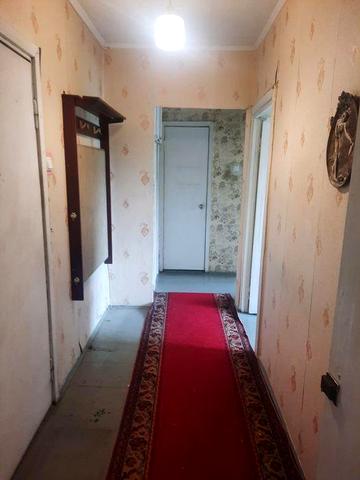 Продам 2к квартиру на Тополе-3. Чешка 56м2.  Средний этаж.