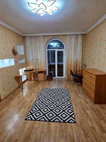 Оренда 3к квартири по вул.Військбуд!