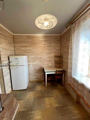 Здам простору однокімнатну в цегляному будинку
