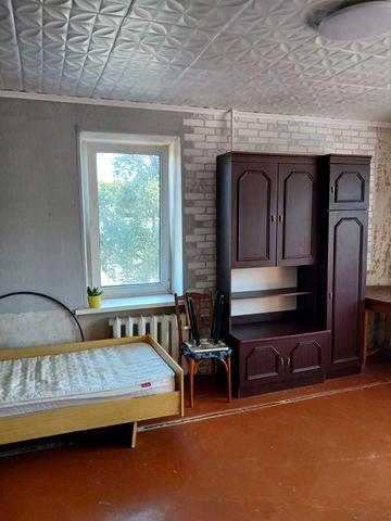 Продається 1 кім.кв м. Берестин