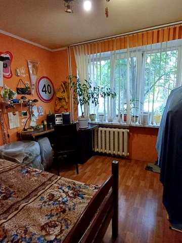 Продам трикімнатну квартиру в Києві, Дарницький район, вулиця Поліська 3 (Рембаза) ЖК совдеп