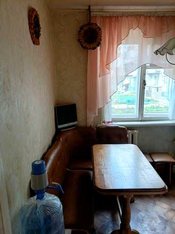 Продаж3-кімнатної квартири в Жовтих Водах.Перший поверх.(Власник) ЖК вул.Івана Богуна 44