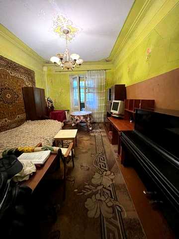 Продам 2к квартиру р-н 12квартал/Богдана Хмельницького