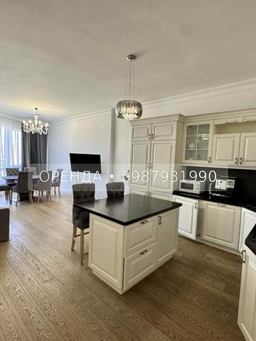None 1400 USD