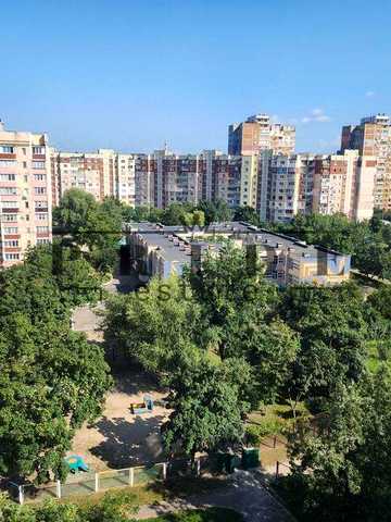 Продаж!!! Затишна 1к на Троєщині! 30 м² | 9 поверх | Заїжджай і живи