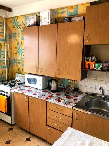 Оренда 1 кім.  40м2, вул. Васильківська 2, жилий стан, м. Голосіївська 1хв.