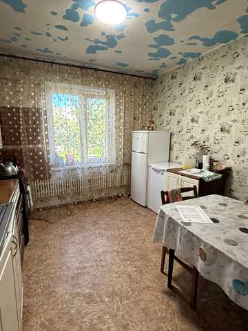 Полянська, 25