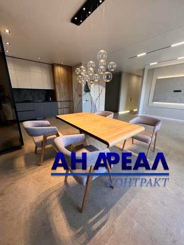 Продаж  квартири в ЖК " Корона Ренесансу".