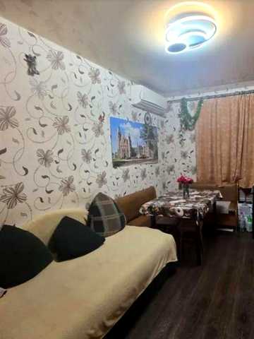 Продам 3-комн квартиру в районе Ковалевской Софьи ул.