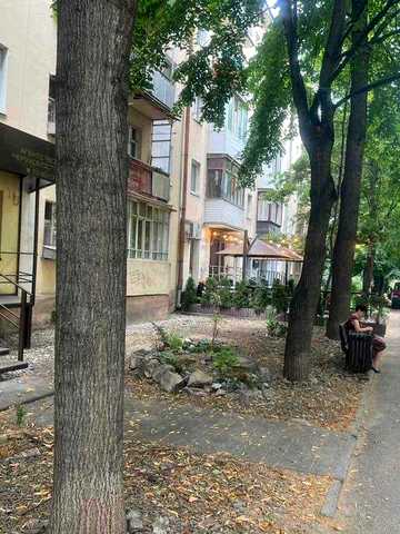 Квартира на 1 поверсі в центрі Івано-Франківська • 55 м² • Ідеально під офіс або магазин