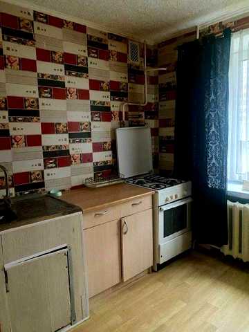 Продам 1 кімнатну квартиру по вул. Відродження