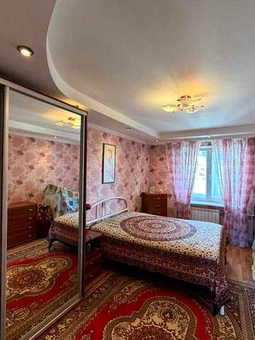КПІ 2 хв. вул. Богдана Гаврилишина, цегла. буд. 6, двокімнатна з ремонтом, 56 метрів.
