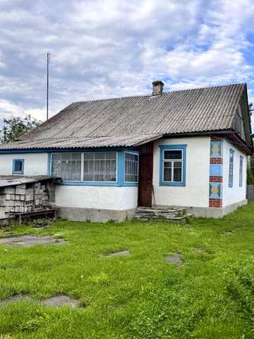 Продаж 3-ох кімнатного будинку в селі Рокитне, Рівненської області (0,2655 га землі)