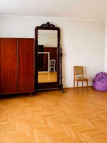 Цегляний будинок, вул. Глібова, 2. м. Лукянівка 5 хв