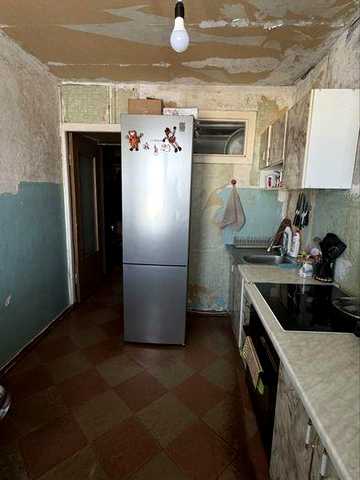 Продаж 3-х кімнатна квартира, продаж , рн 11 школи , квартира під ремонт