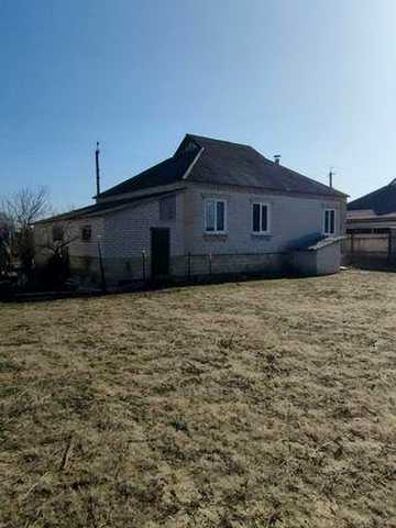 Продаж (В АРЕНДУ НЕ ЗДАЄТЬСЯ , живуть люди) будинку в м.Ізюм