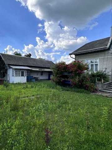 Продається будинок в ЛУЖАНАХ