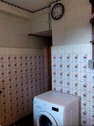 Продам 3-ку, Деснянский р-н, Лесной проспект15-А