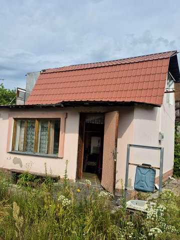 Пороскотень - продам дачу неподалік від лісу !