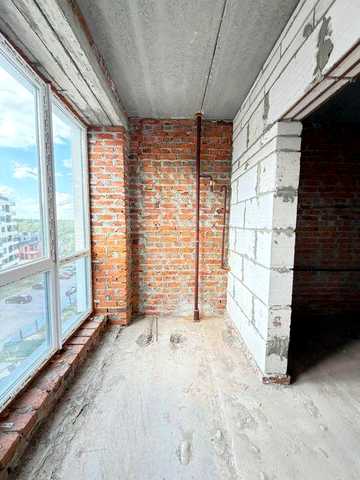 Продам квартиру 37 м² біля парку, 5 поверх, котел в ціні