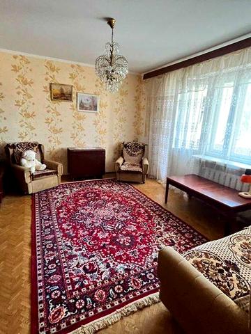 Продаж 3-кімнатної квартири в центрі Херсона