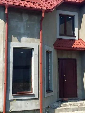 Продаж 3 поверхового дуплекса з ділянкою на 8 соток, 260 кв. м, Смиківці
